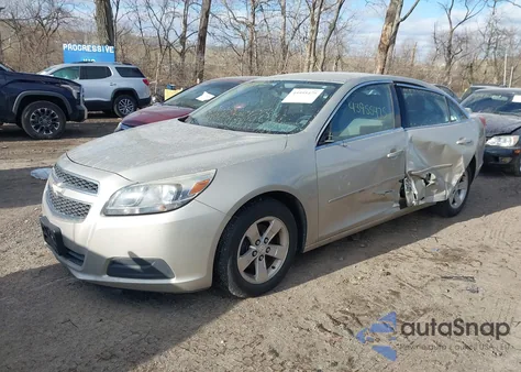 2013 Chevrolet Malibu 1Ls z USA, uszkodzony, nr VIN 1G11B5SA6DF172451